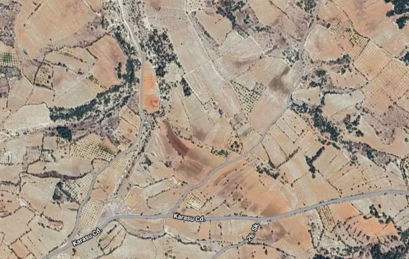 Uzunpınar Mah., Satılık, Tarla, 24.085 m² — fotoğraf 2
