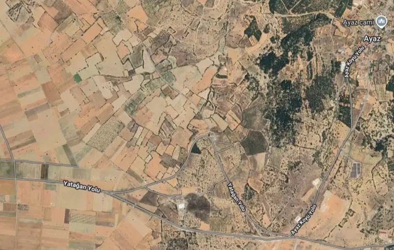 Ayaz Mah., Satılık, Tarla, 2.473 m² — fotoğraf 1