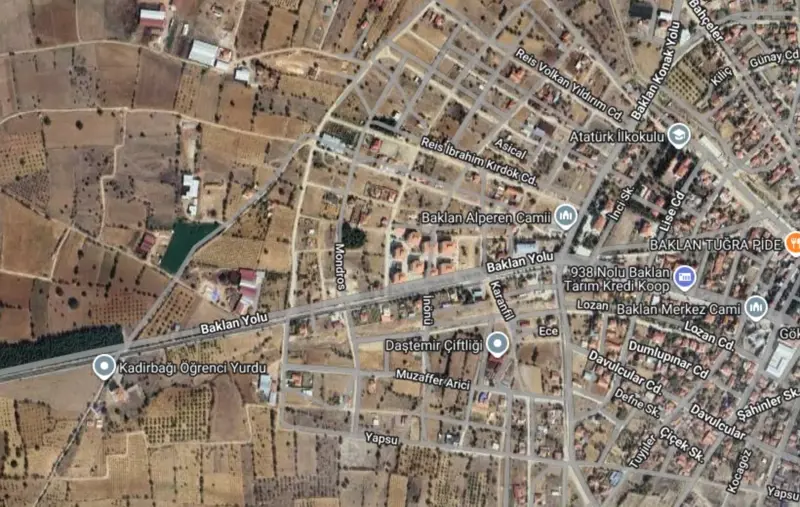Ana Cadde Üzerinde, Denizli, Baklan, Satılık, Arsa — fotoğraf 1