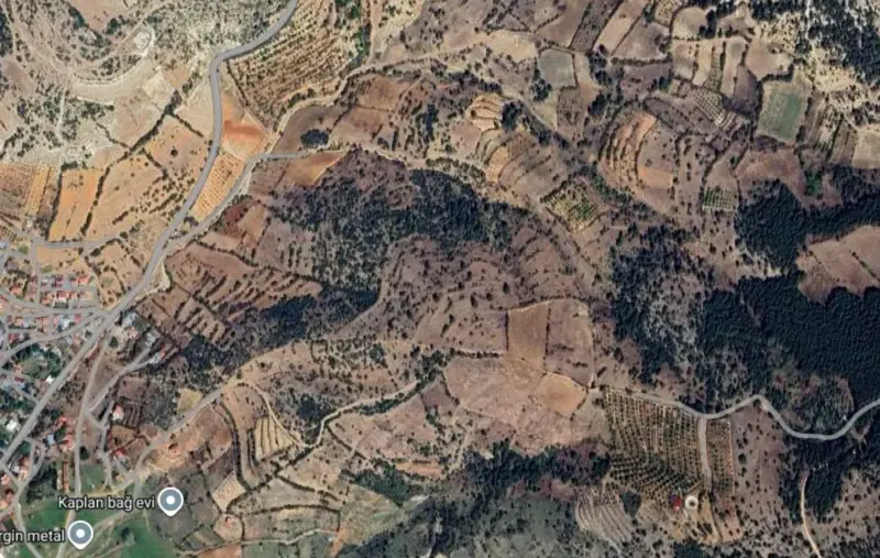 Güzelpınar Mah., Satılık, Tarla, 4.682 m² — fotoğraf 1
