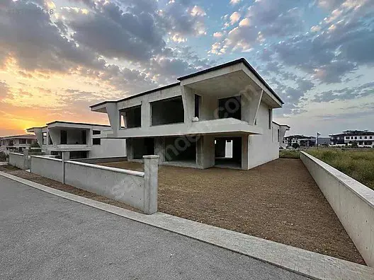 Bağbaşı Mah., Satılık, Konut, Villa, 250 m² — fotoğraf 1