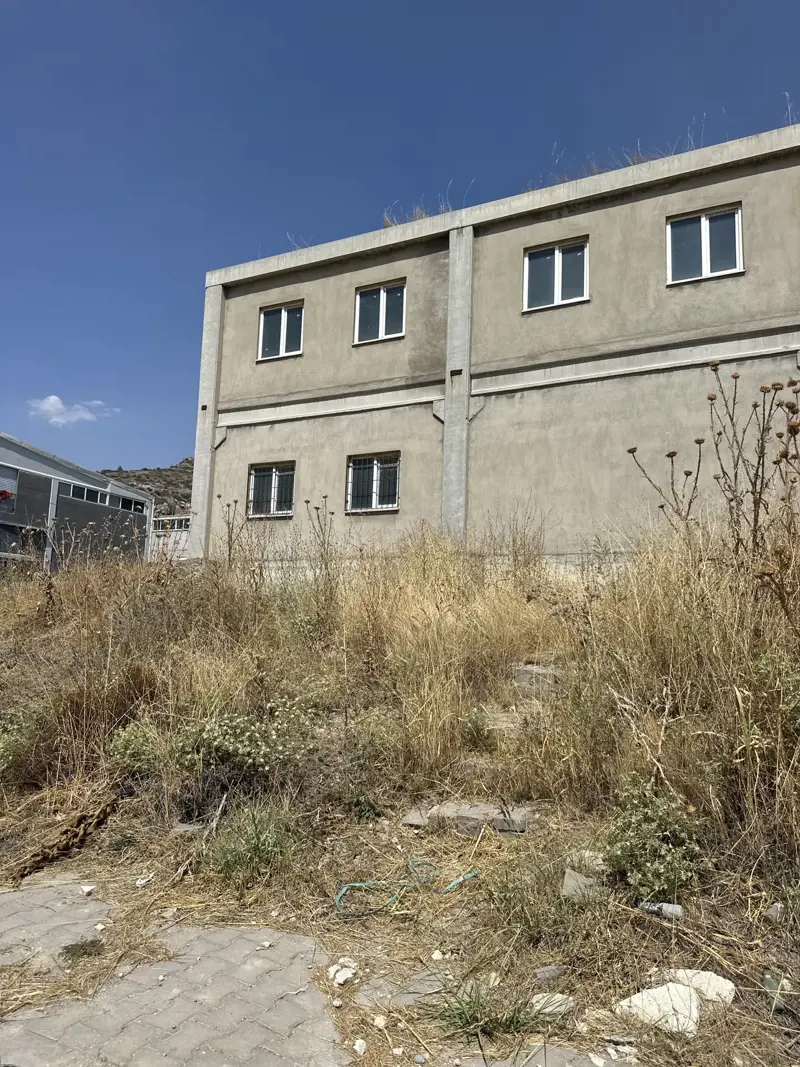 Kaklık Mah., Kiralık, İşyeri   (  Ticari  ), Fabrika Alanı — fotoğraf 1