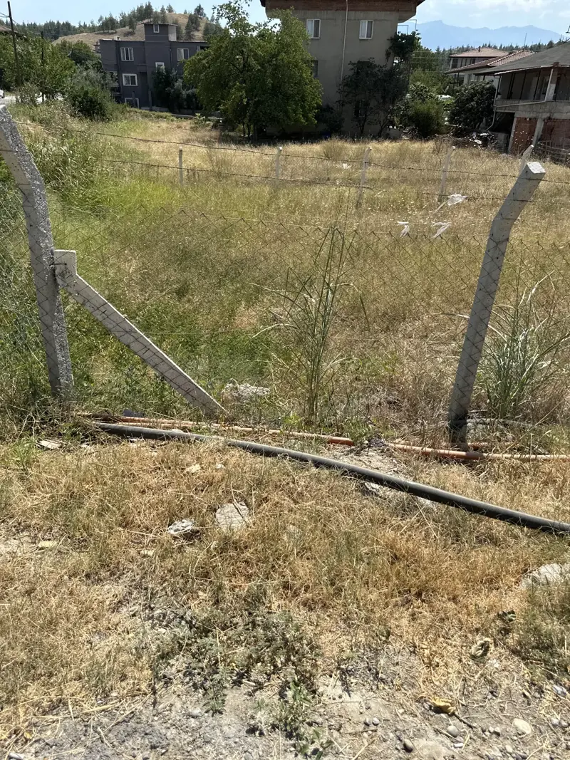 Denizli, Akhan, Arsa — fotoğraf 1