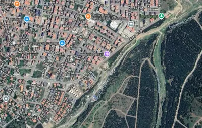 SERVERGAZİ 3 KATLI SATILIK ARSA