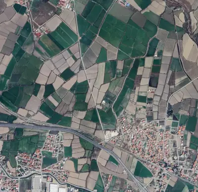 Denizli, Akhan, Tarla