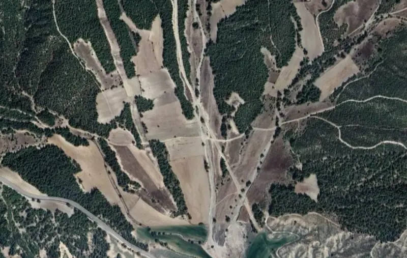 Baklan Kuyucak Mah., Satılık, Arsa, 30.432 m² — fotoğraf 2