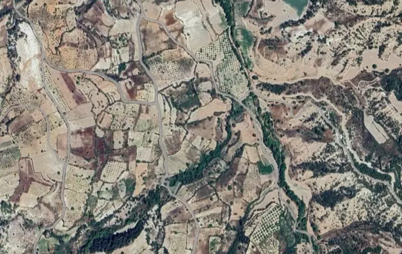 Akdere Mah., Satılık, Tarla, 2.761 m² — fotoğraf 1