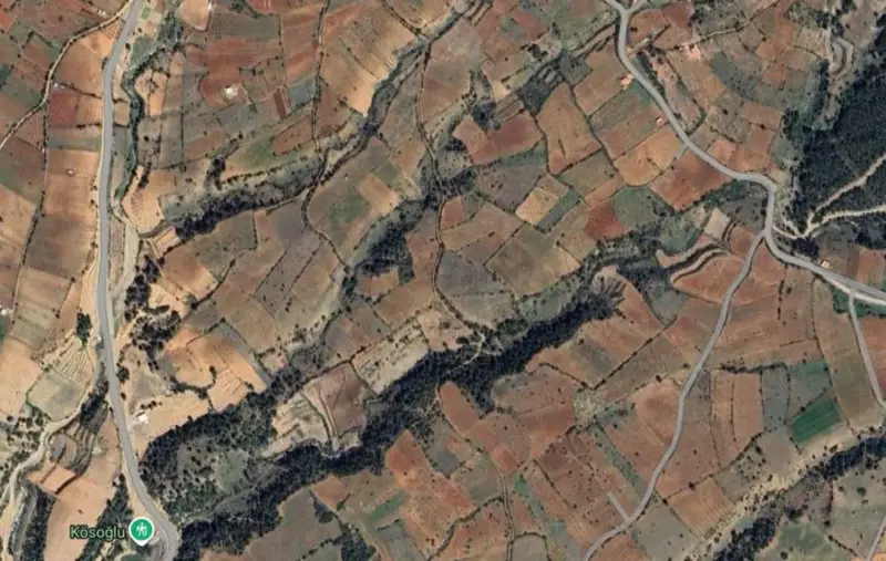 Güzelpınar Mah., Satılık, Tarla, 2.505 m² — fotoğraf 1