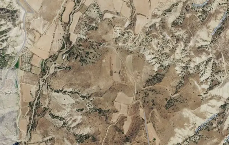 Beylerbeyi Mah., Satılık, Tarla, 25.385 m² — fotoğraf 2