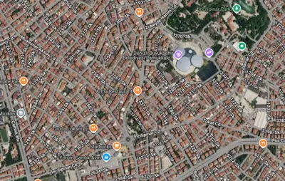 KIBRISŞEHİTLER CADDESİNDE SATILIK ARSA