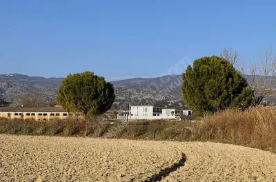 Denizli, Gölemezli, Tarla