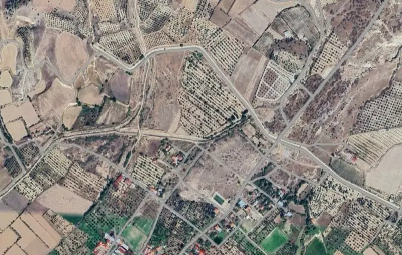Denizli, Gölemezli, Arsa — fotoğraf 2