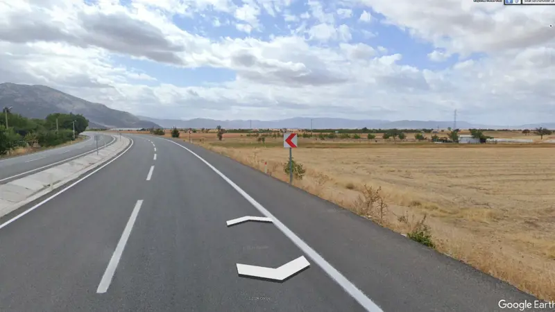 Yaka Mah. Ana Cadde Üzerinde, Satılık, Tarla, 4.103 m² — fotoğraf 2