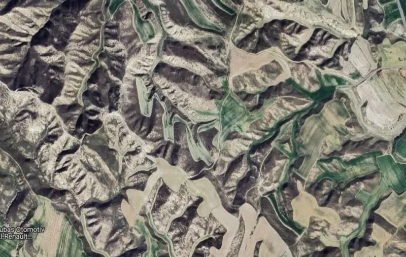 Çeltikçi Mah., Satılık, Tarla, 2.024 m² — fotoğraf 1