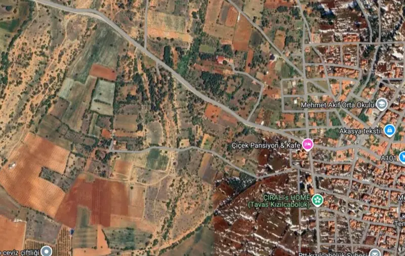 Kızılcabölük Mah., Satılık, Tarla, 1.334 m² — fotoğraf 1