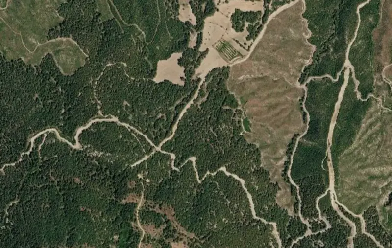 Karataş Mah., Satılık, Tarla, 2.796 m² — fotoğraf 2