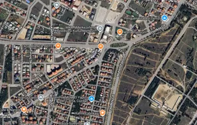 TERASPARKA GİDERKEN YOLA SIFIR SATILIK ARSA