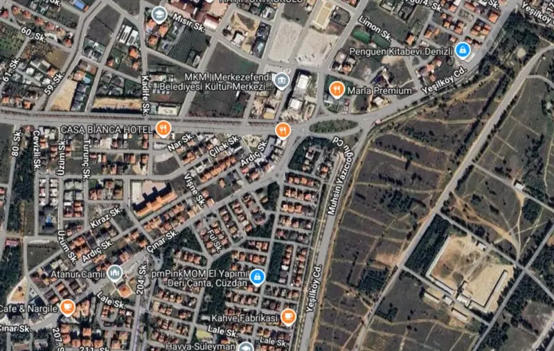 TERASPARKA GİDERKEN YOLA SIFIR SATILIK ARSA — fotoğraf 1