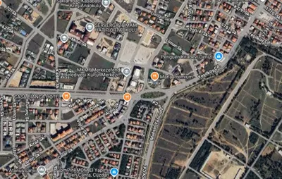 KOŞUYOLU MEVKİİ,GENÇLİK PARKI KARŞISI ÇOK GENİŞ VİLLALIK ARSA