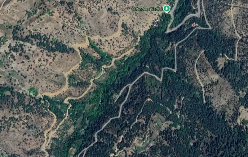 Altındere Mah., Satılık, Tarla, 1.390 m² — fotoğraf 2