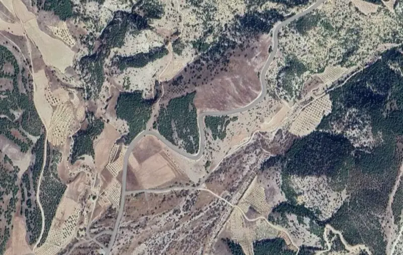 Gölemezli Mah., Satılık, Tarla, 4.389 m² — fotoğraf 2