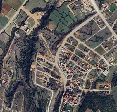 Denizli, Saruhan, Arsa