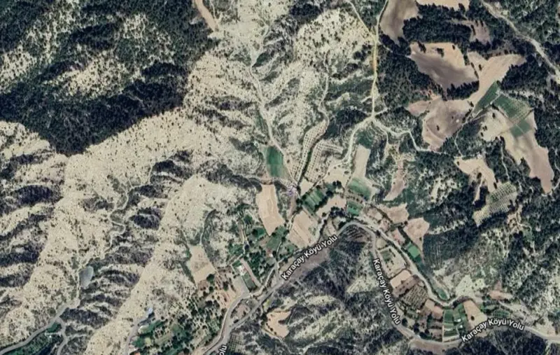 Aşağıkaraçay Mah., Satılık, Tarla, 863 m² — fotoğraf 2